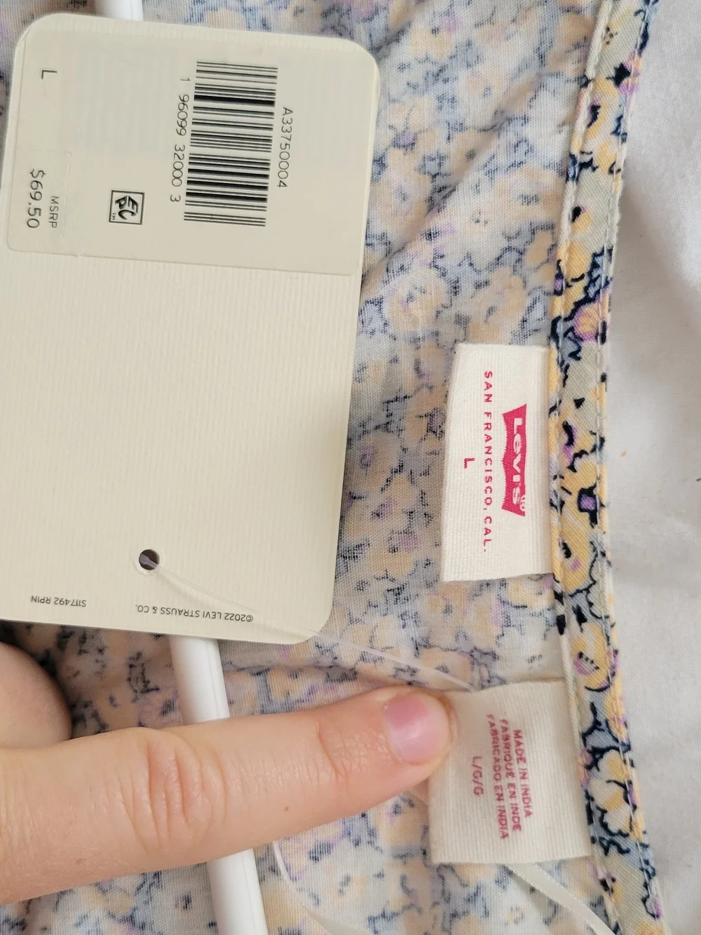 Levi's Cream Floral Puff-Sleeve Button Blouse Size Large - Picture 4 of 7